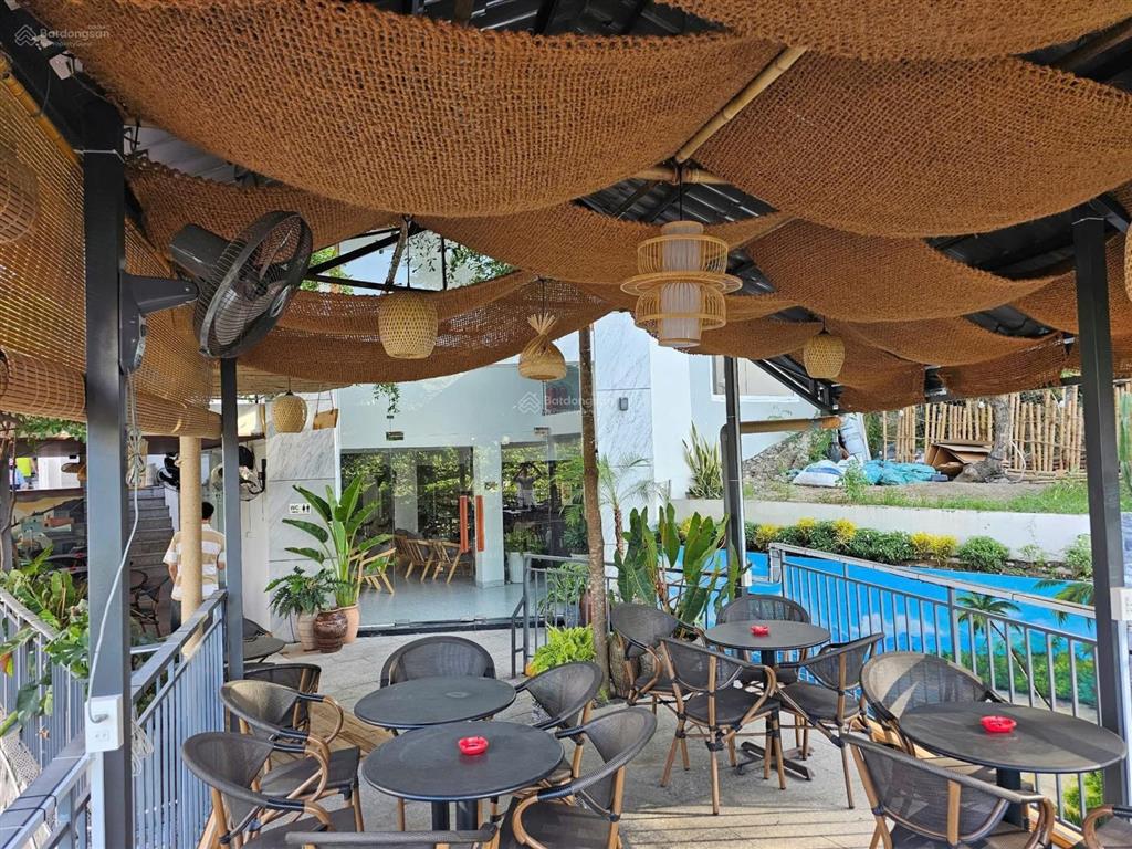 Hạ giá, cần chuyển nhượng lại khách sạn view biển trần phú  vĩnh nguyên, giá tốt đầu tư kinh doanh