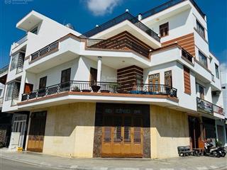 Cần cho thuê căn góc đầy đủ nội thất, 2 mặt tiền đường ngay khu vcn phước long 2  chỉ 20tr/tháng