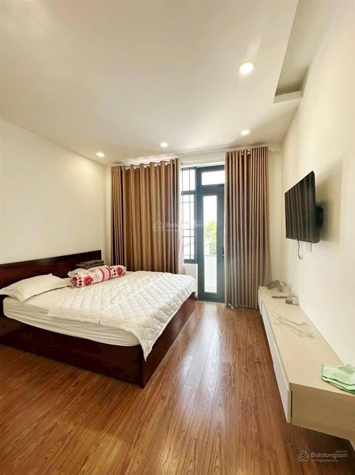 Bao tốt đầu tư, bán nhà còn mới mặt tiền đường lê hồng phong thấp hơn giá đất đang giao dịch