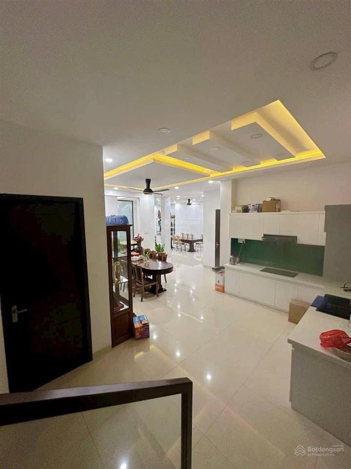 Bao tốt đầu tư, bán nhà còn mới mặt tiền đường lê hồng phong thấp hơn giá đất đang giao dịch