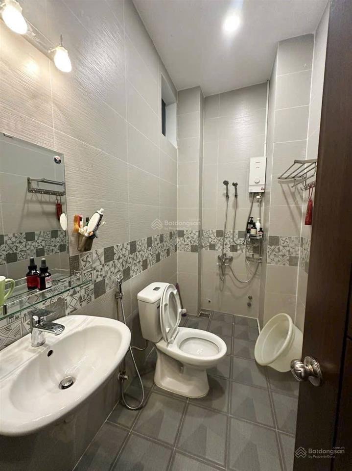 Bao tốt đầu tư, bán nhà còn mới mặt tiền đường lê hồng phong thấp hơn giá đất đang giao dịch