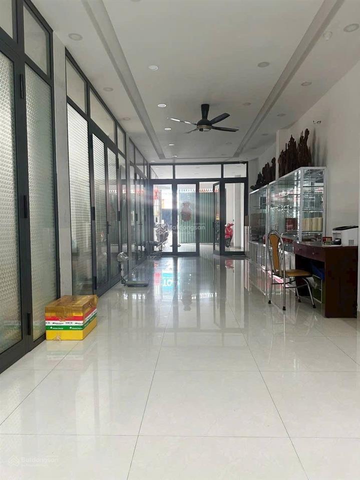 Bao tốt đầu tư, bán nhà còn mới mặt tiền đường lê hồng phong thấp hơn giá đất đang giao dịch