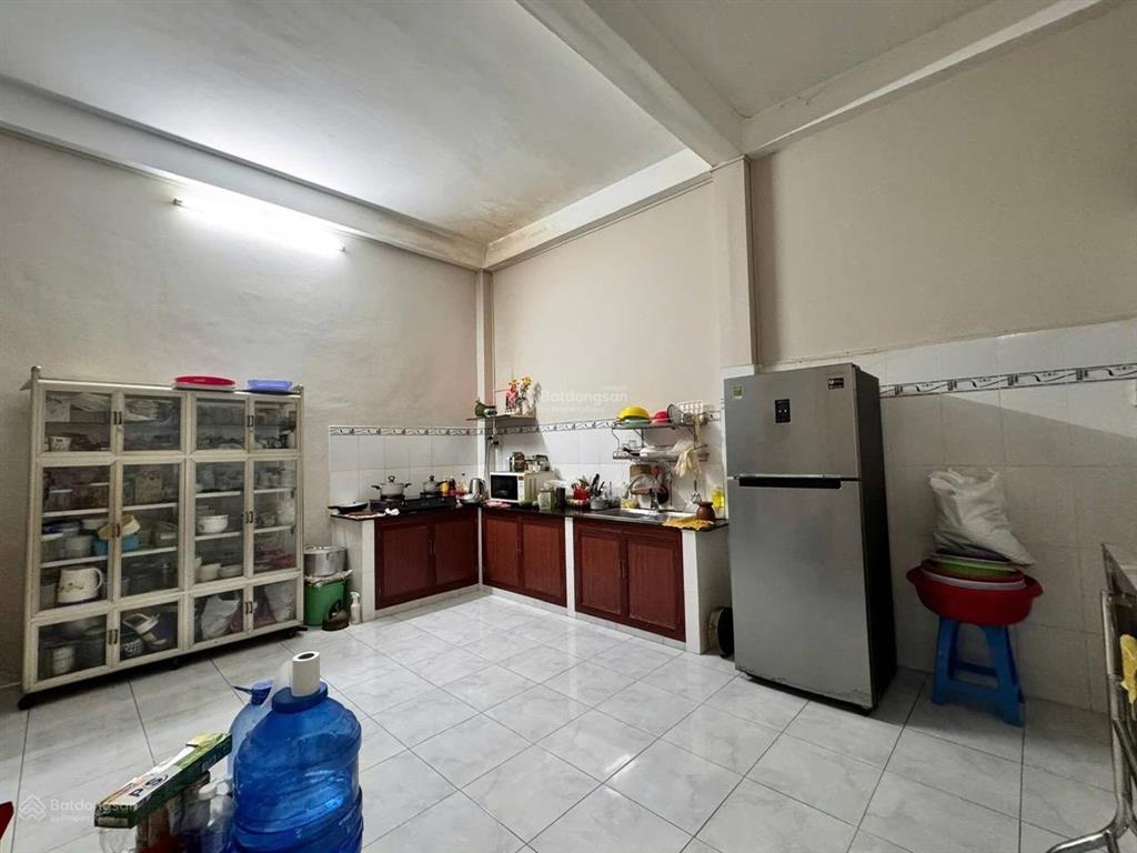 Bán căn nhà phố khu bàn cờ, mặt tiền đường cần bán gấp chưa tới 96triệu/m2