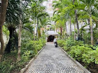 Giá ngộp bác e cần bán "biệt thự" sân vườn 600m2 khu phố tây thấp hơn cả giá đất