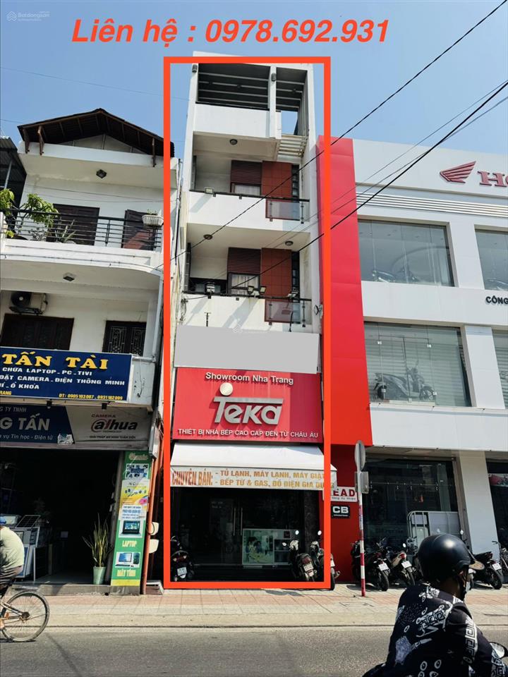 Hạ giá cần bán, căn nhà kiên cố 5 tầng mặt tiền đường trần quý cáp nằm ngay vòng xoay tượng đài