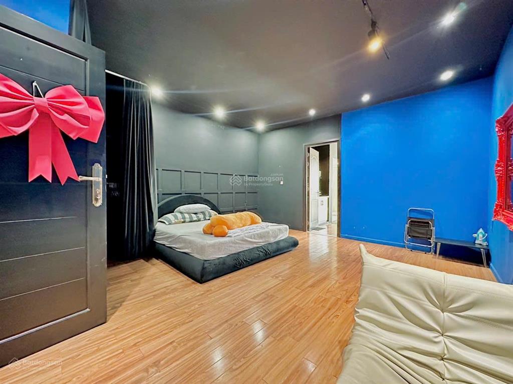 Bán căn nhà đường lớn kinh doanh của khu đô thị vcn phước long 1, mặt tiền đường số 22