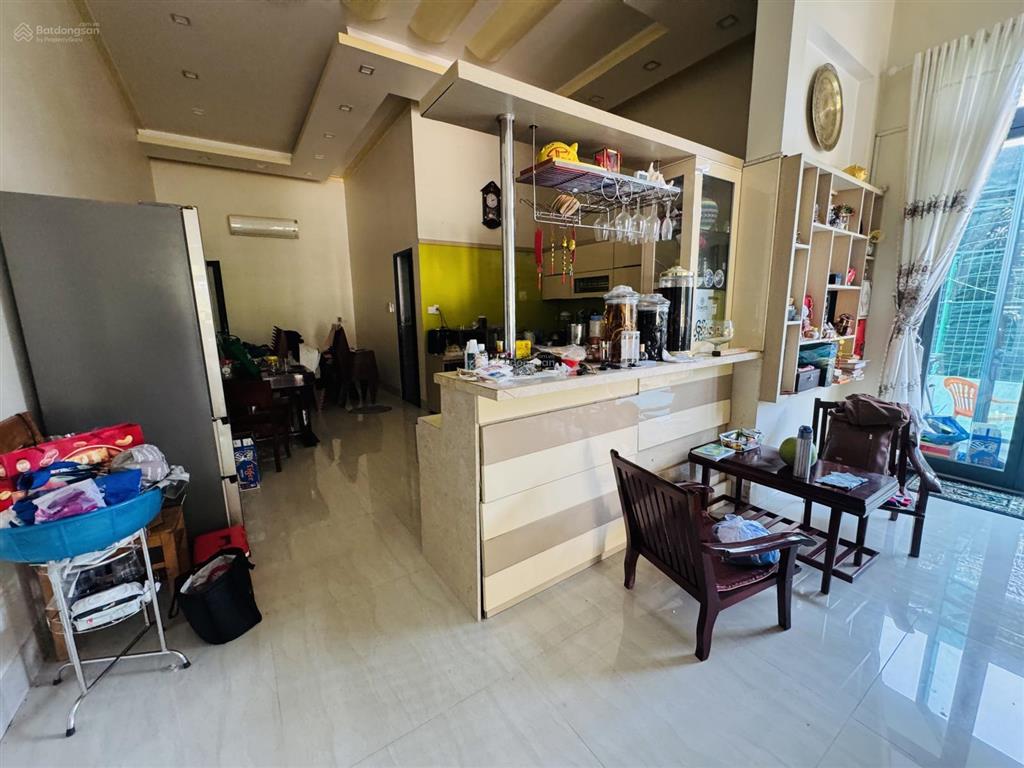 Khách kẹt bank bán biệt thự sân vườn, ngay trung tâm diên khánh, xã diên an