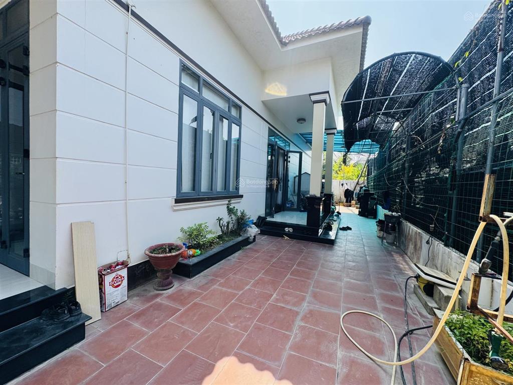 Khách kẹt bank bán biệt thự sân vườn, ngay trung tâm diên khánh, xã diên an