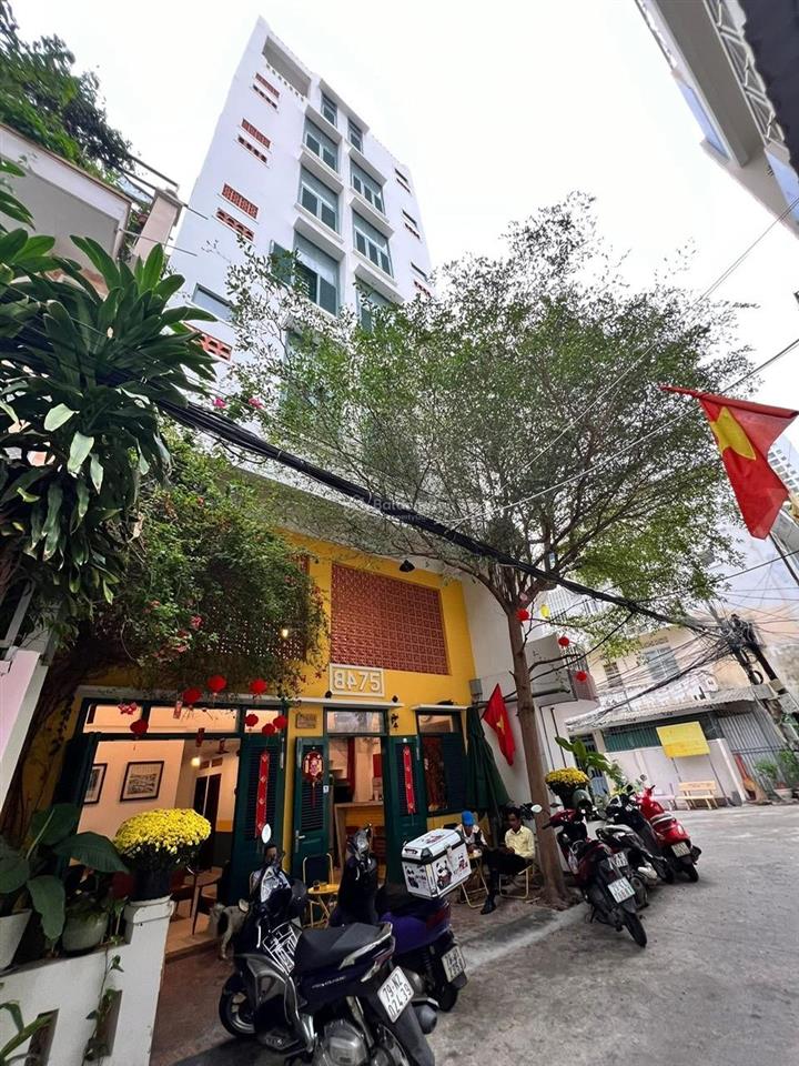 Bán toà khách sạn 7 tầng  20 phòng, gần biển đi bộ được, đang cho thuê có dòng tiền