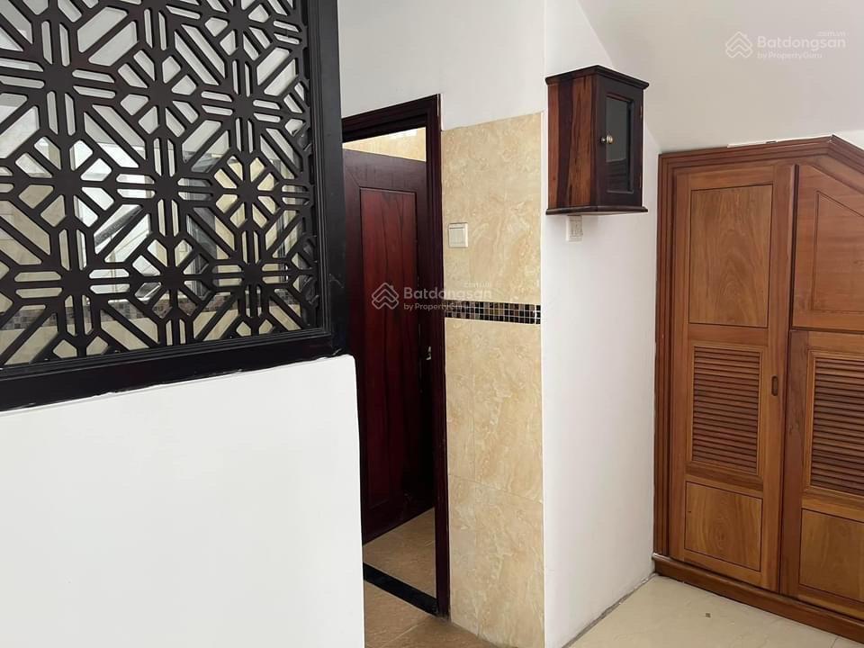 Bán nhà phố khu bàn cờ mặt tiền rộng gần 10m kinh doanh, đường ngô đức kế, phường tân tiến.