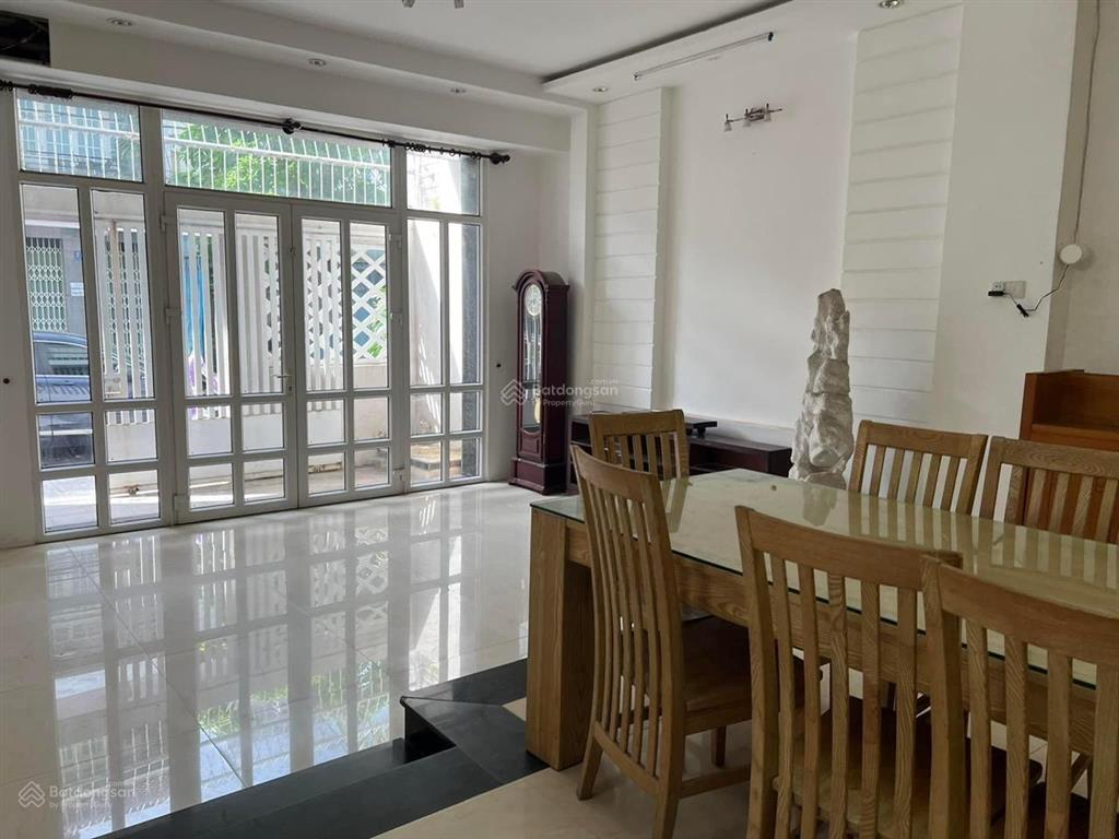 Bán nhà phố khu bàn cờ mặt tiền rộng gần 10m kinh doanh, đường ngô đức kế, phường tân tiến.