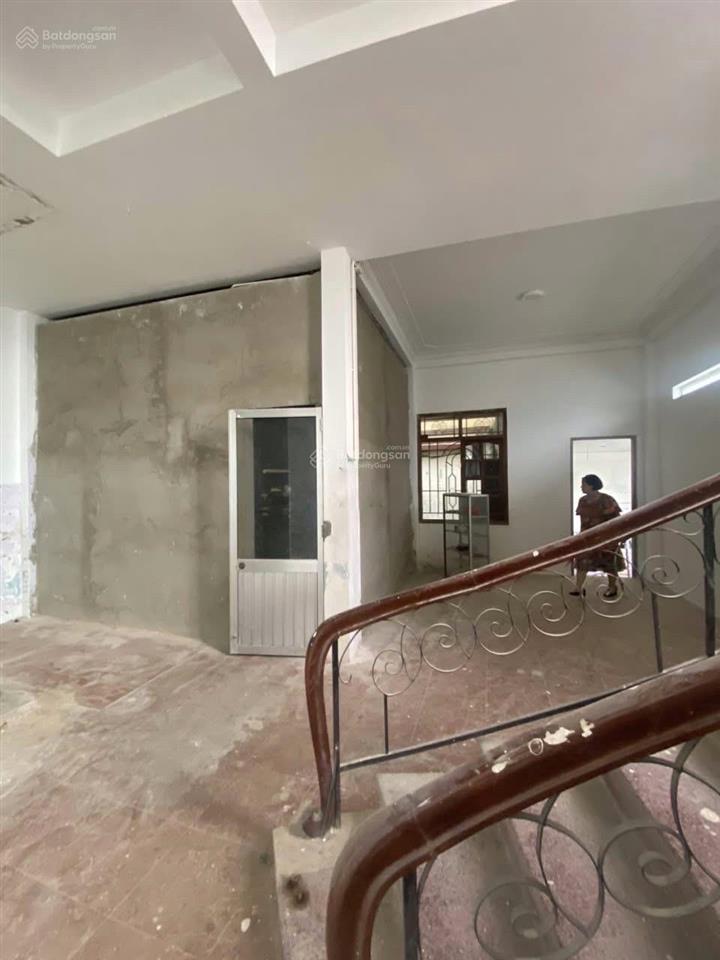 Hàng ngộp cần ra gấp, bán đất có nhà mặt tiền đường lý thánh tôn đoạn 1 chiều, chỉ có 142tr/m2.