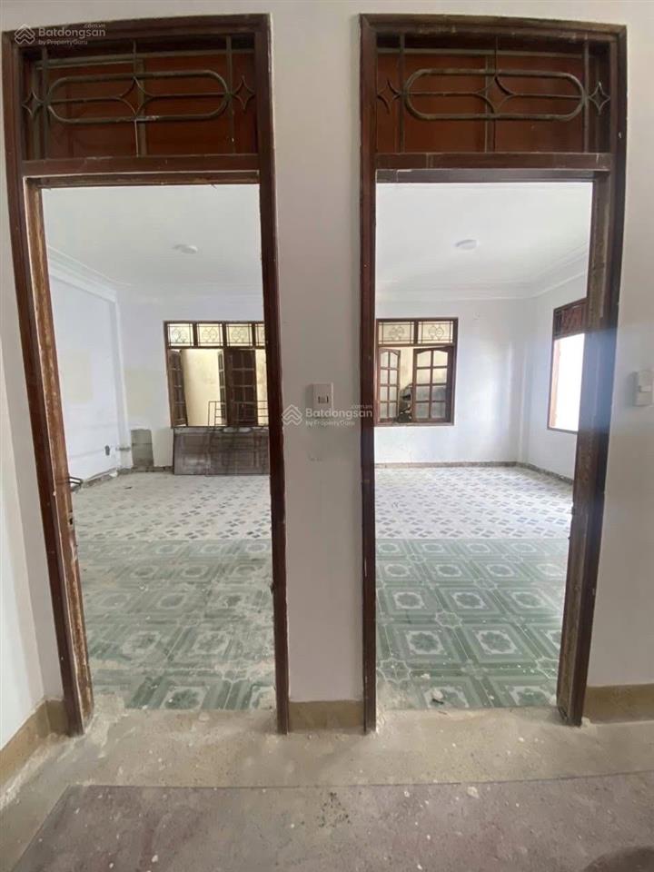 Hàng ngộp cần ra gấp, bán đất có nhà mặt tiền đường lý thánh tôn đoạn 1 chiều, chỉ có 142tr/m2.