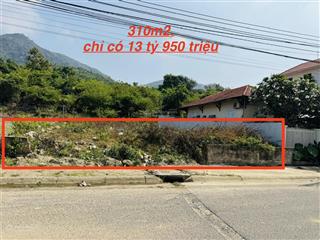 Bán lô đất 310m2 gần biển bến du thuyền, mặt tiền đường triệu quang phục chỉ có 45tr/m2