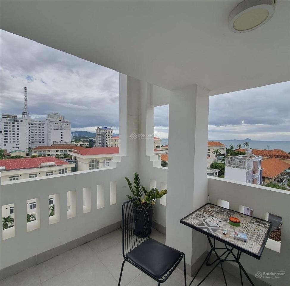 Cho thuê toà khách sạn 20 phòng đầy đủ giấy tờ, gần biển đi bộ được chỉ 80tr/tháng