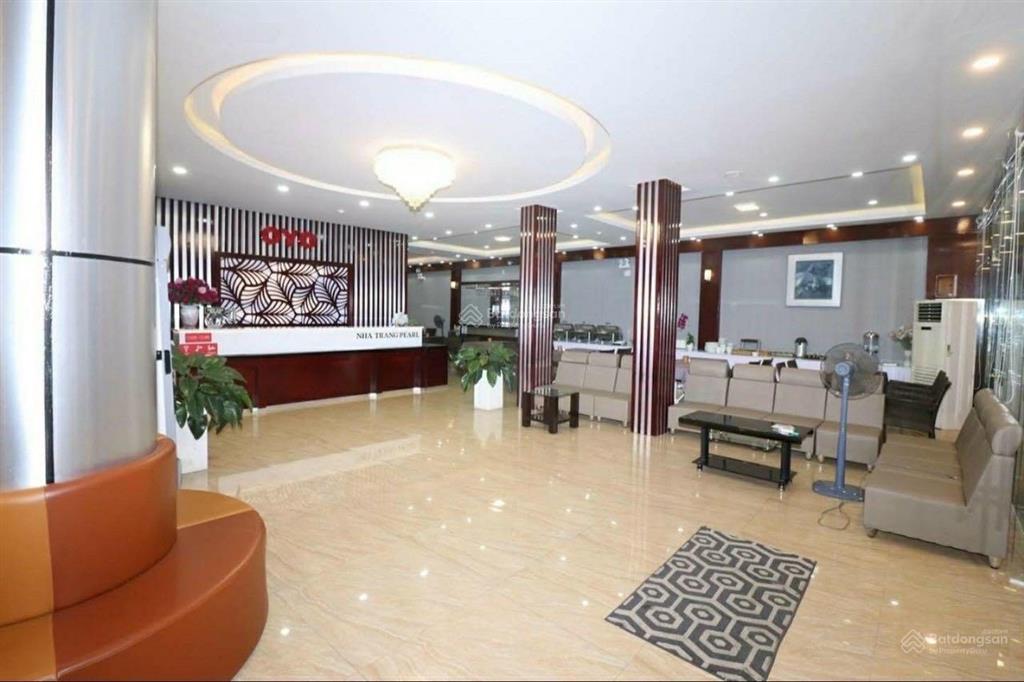 Đang cần bán nhanh khách sạn 3 sao ngay góc 2 mặt tiền đường phan bội châu cạnh chợ đầm