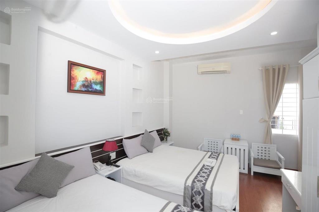 Đang cần bán nhanh khách sạn 3 sao ngay góc 2 mặt tiền đường phan bội châu cạnh chợ đầm