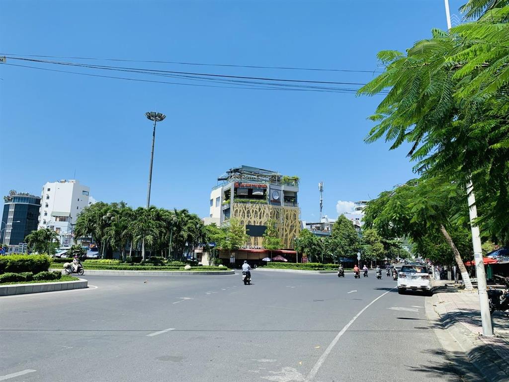 Bán lô đất hiếm trên thị trường nằm sát biển, mặt tiền rất rộng kinh doanh, đường tôn thất tùng