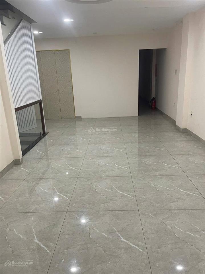 Cho thuê nhà nguyên căn kinh doanh, mặt tiền đường thích quảng đức  vcn phước hải