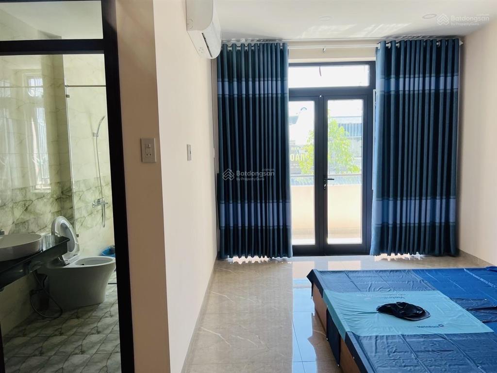 Cho thuê nhà nguyên căn kinh doanh, mặt tiền đường thích quảng đức  vcn phước hải