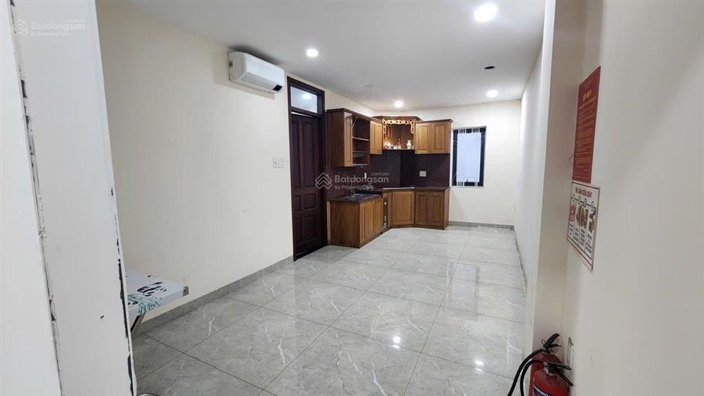 Cho thuê nhà nguyên căn kinh doanh, mặt tiền đường thích quảng đức  vcn phước hải