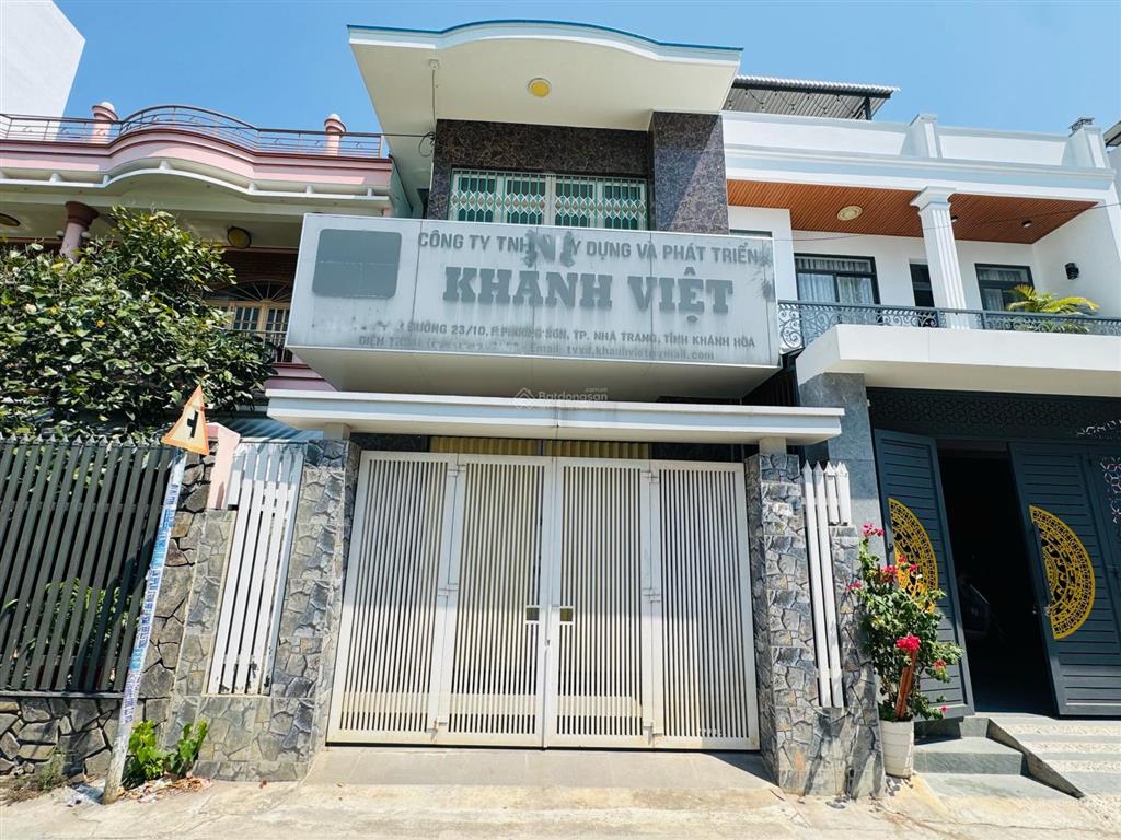 Bán căn nhà trong trung tâm thành phố, hẽm oto 23/10 gần siêu thị lotte chỉ có 5.9 tỷ