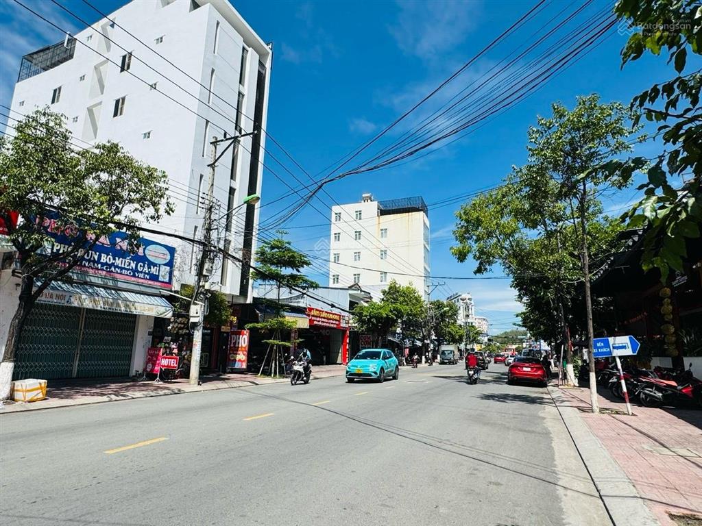 Hàng ngộp ra nhanh, lô đất mặt tiền đường điện biên phủ giá chưa tới 67tr/m2 bao tốt thị trường