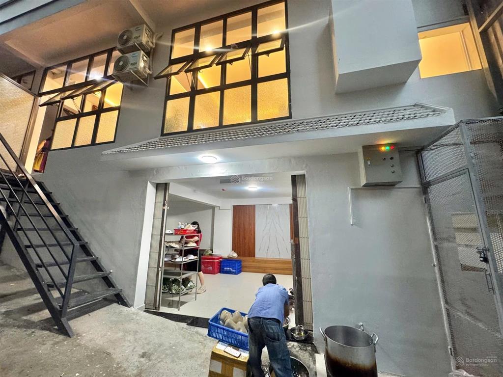 Cần bán căn góc 2 mặt tiền đường nguyễn đình chiểu cách bãi tắm hòn chồng chỉ có 300m