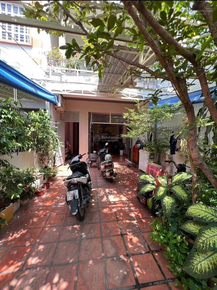 Cần bán căn nhà phố chưa qua đầu tư, ngay trung tâm mặt tiền đường tản viên  phường nha trang