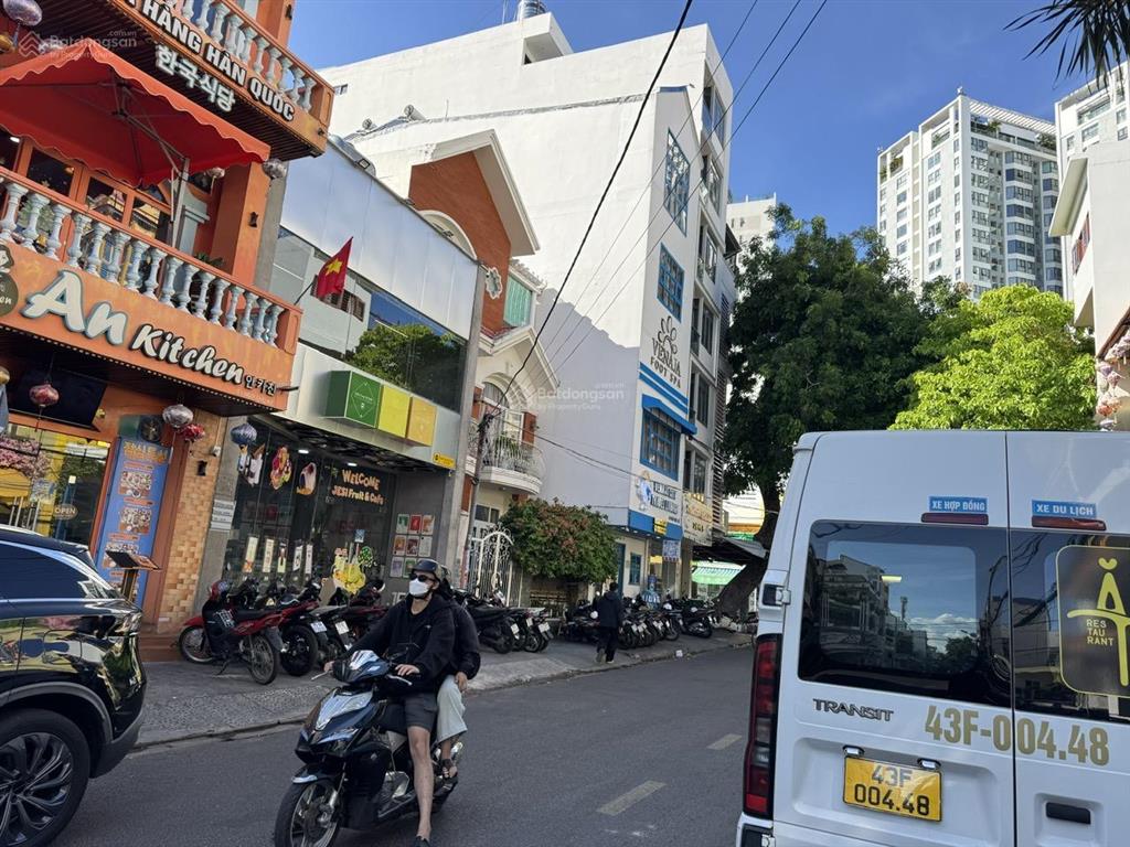 Bán căn nhà phố kinh doanh sầm uất tập trung đông khách du lịch, khu phố hàn