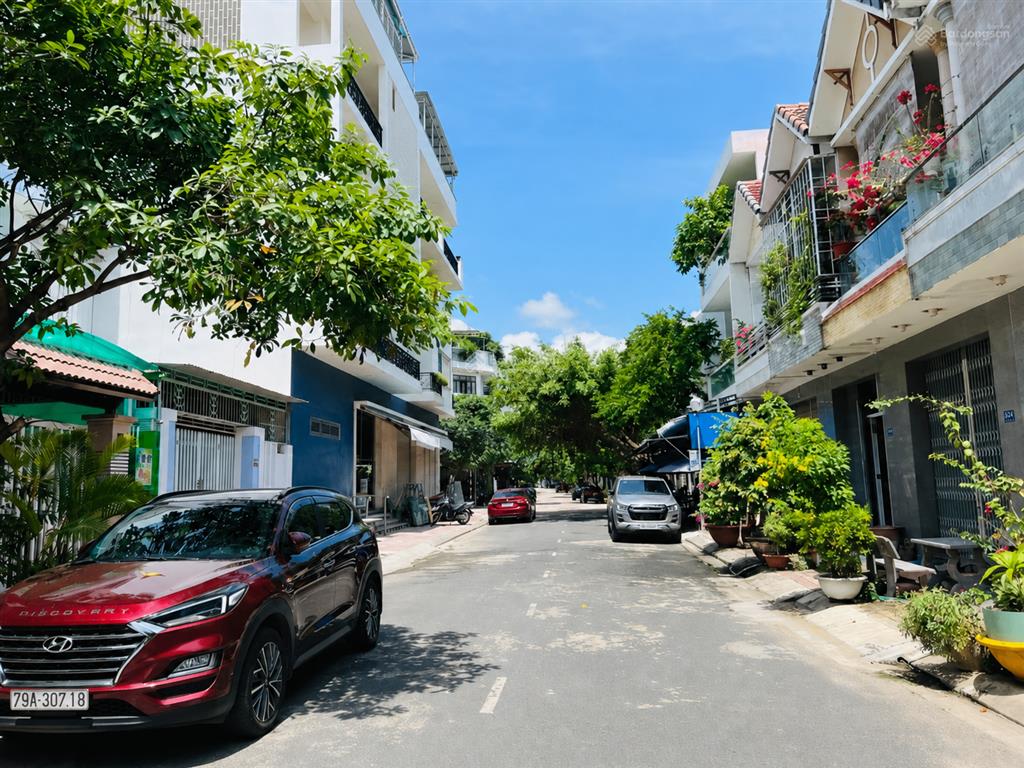 Bao tốt đầu tư, bên cạnh chào bán 10 tỷ, căn này chỉ có 8.2 tỷ (đơn giá rất tốt chưa tới 62tr/m2)