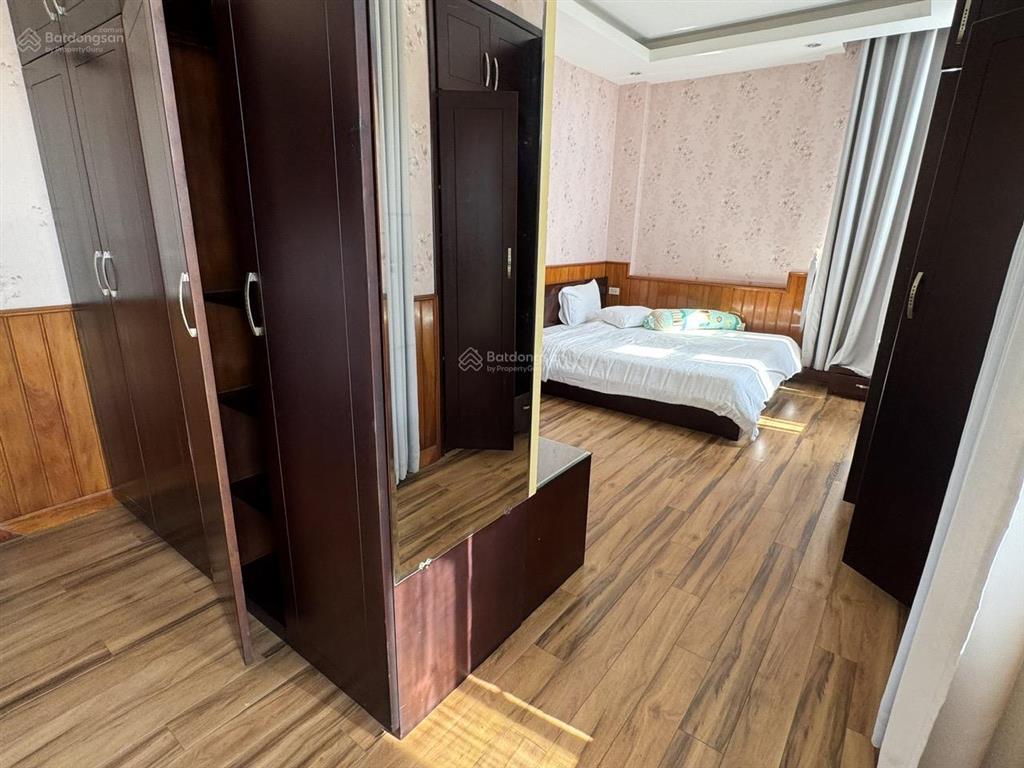Bán căn villa sân vườn rộng gần 800m2 thấp hơn cả giá đất khu khu biệt thự cao cấp