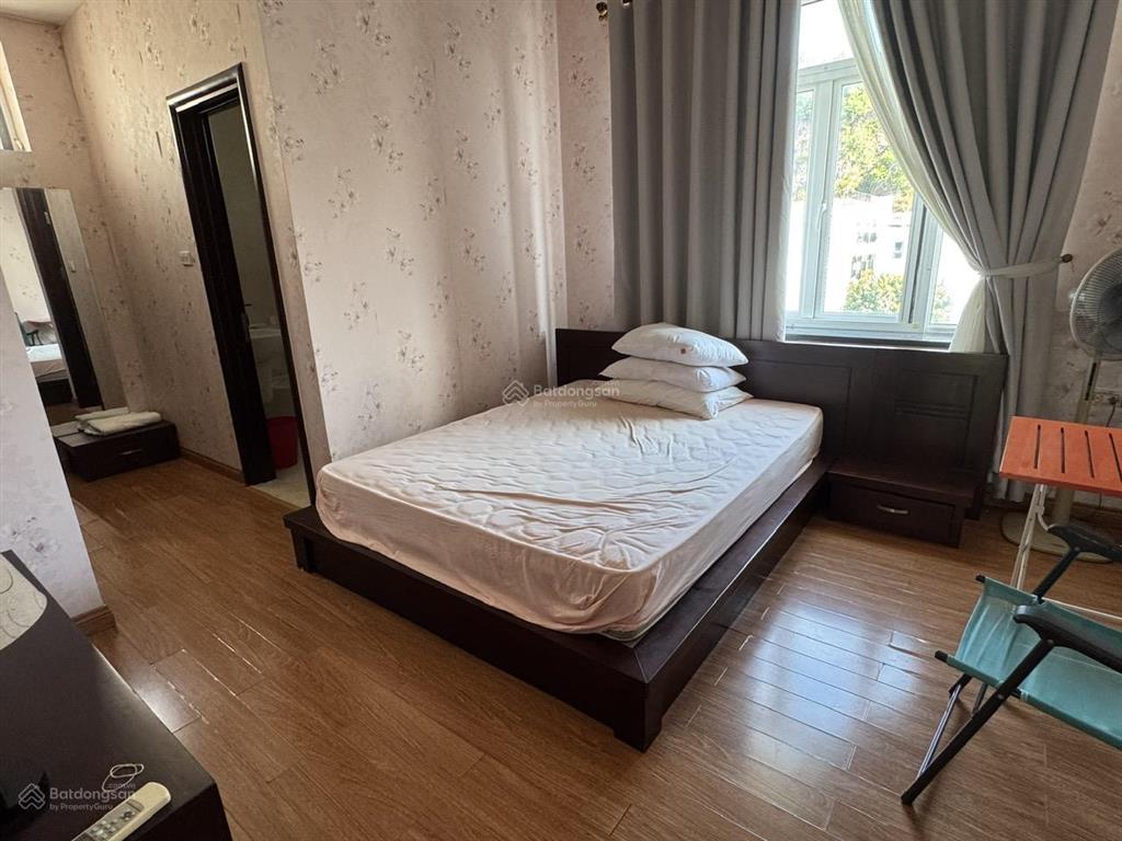 Bán căn villa sân vườn rộng gần 800m2 thấp hơn cả giá đất khu khu biệt thự cao cấp
