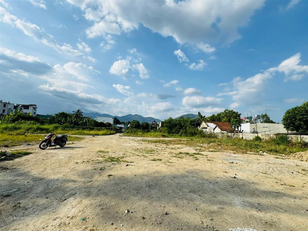 Bán lô đất giá ngộp full thổ view sông cái, diên khánh chỉ 11.2tr/m2, đường oto tận nơi