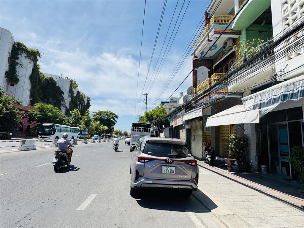 Bán lỗ hơn thị trường đến 25%, đất 2 mặt tiền đường lê hồng phong gần 300m2 chỉ còn 19 tỷ