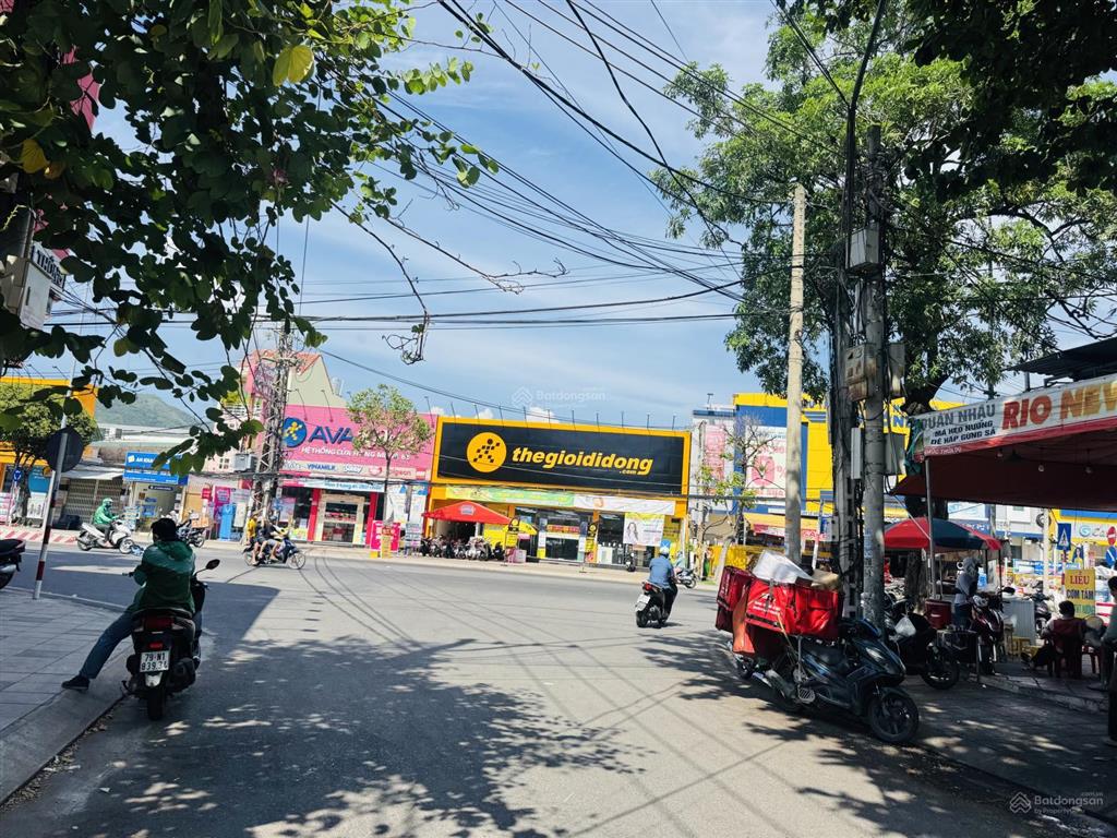 Bán căn góc đẹp kinh doanh tập trung các thương hiệu, 2 mặt tiền đường lê hồng phong