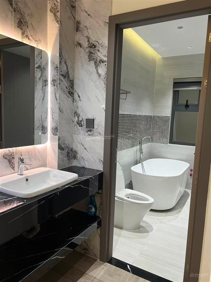 Bán căn nhà mới đầy đủ nội thất, sang trọng chỉ dọn vào ở, khu đô thị mỹ gia gói 5