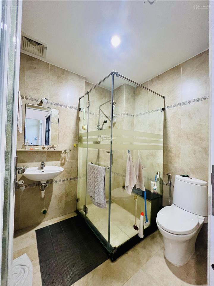 Bán căn nhà gần biển, giá tốt hơn thị trường mặt tiền đường lớn, nguyễn thị định