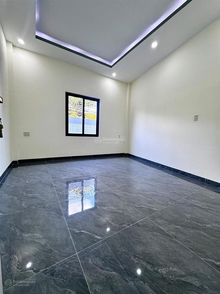 Chủ cần tiền, giảm hạ bán căn nhà mới hẻm oto 23/10 gần cầu ông bộ, nhà căn góc thoáng mát