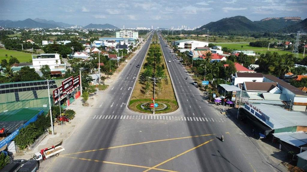 Siêu hiếm đầu tư, đất mặt tiền đường võ nguyên giáp giá chỉ bằng trong các hẻm full thổ cư luôn