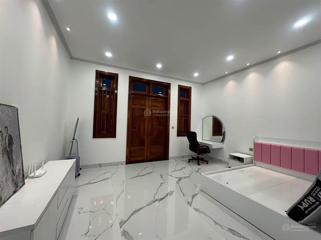 Bán nhà mới thiết kế sang trọng, nội thất cao cấp mặt tiền đường hương lộ ngọc hiệp  nha trang