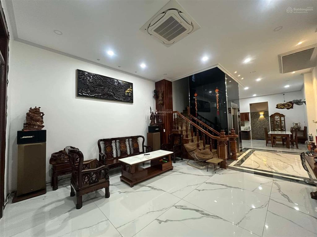 Bán nhà mới thiết kế sang trọng, nội thất cao cấp mặt tiền đường hương lộ ngọc hiệp  nha trang