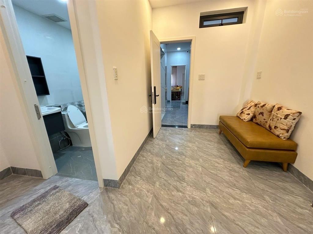 Bán căn nhà mới keng sang trọng, đường chính kinh doanh khu bàn cờ, mặt tiền đường ngô gia tự