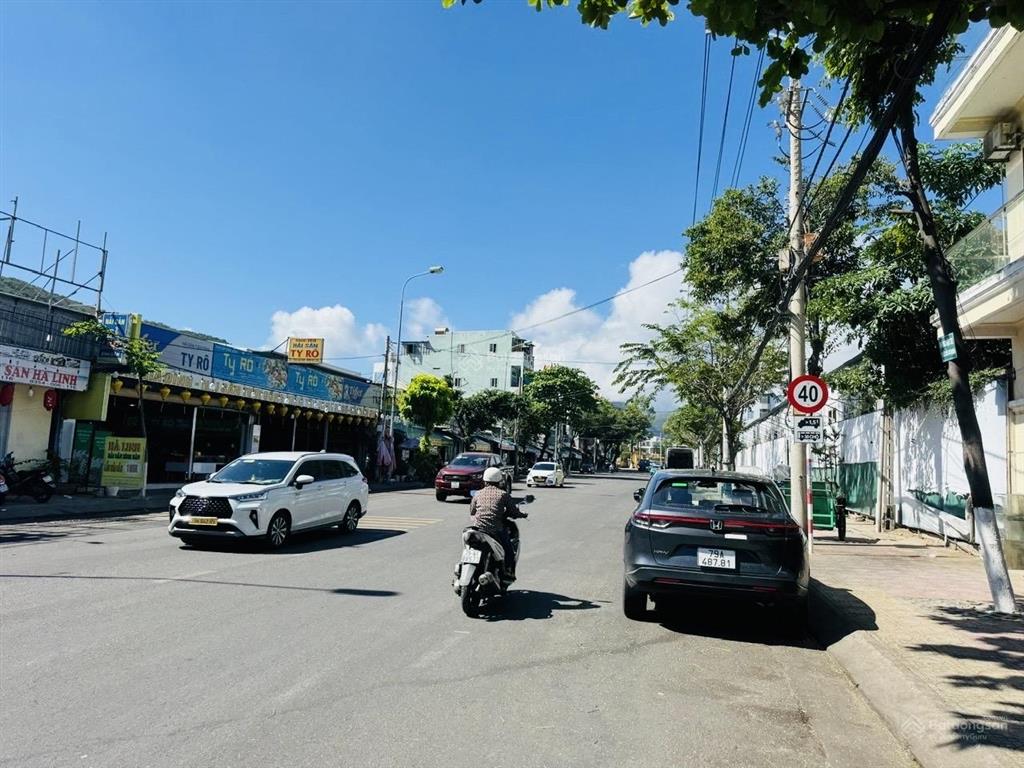 Bán đất sát biển trần phú  căn góc 2 mặt tiền đường tô hiệu gần bệnh viện quốc tế vinmec