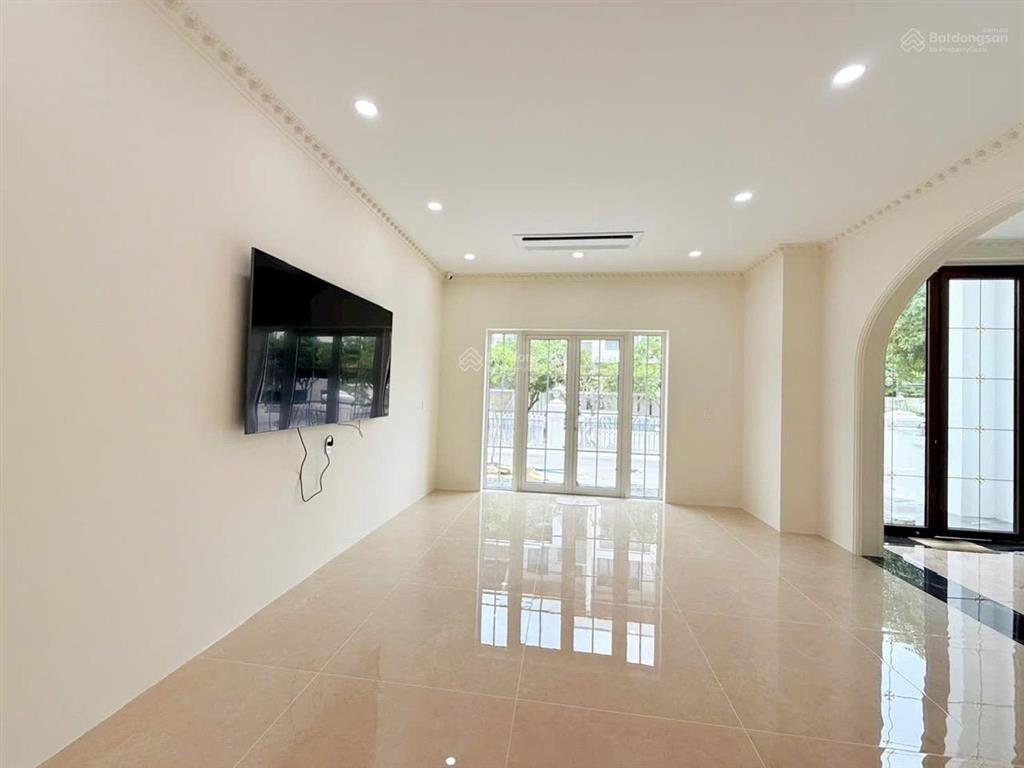 Chuyển nhượng căn biệt thự mới hoàn thiện sang trọng, đẳng cấp trong khu vip  vcn phước hải