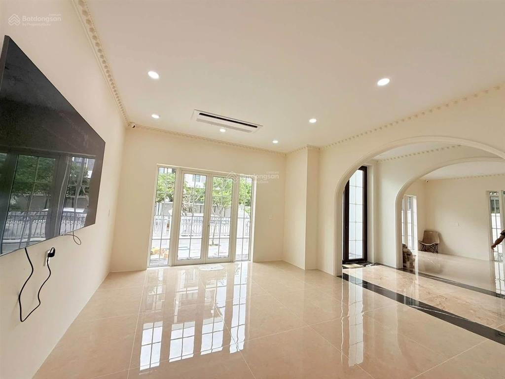 Chuyển nhượng căn biệt thự mới hoàn thiện sang trọng, đẳng cấp trong khu vip  vcn phước hải