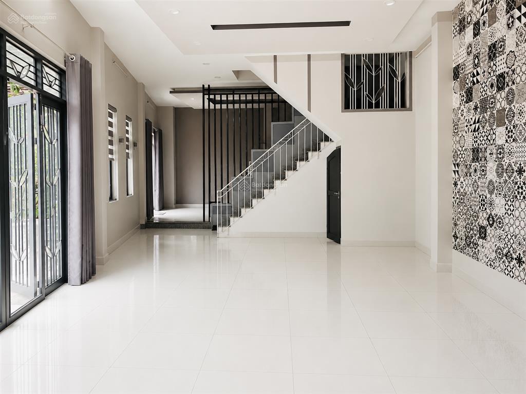 Căn góc đẹp kinh doanh được chỉ có 8.3 tỷ, đường rộng thông thoáng cách đường 23/10 chỉ có 200m