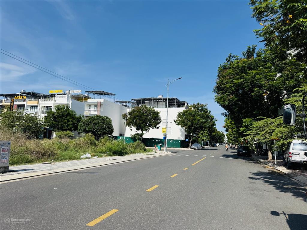Một lô đất có sổ đường số 13  hà quang 2, lại rẽ hơn thị trường đến 700800triệu, đất tái định cư