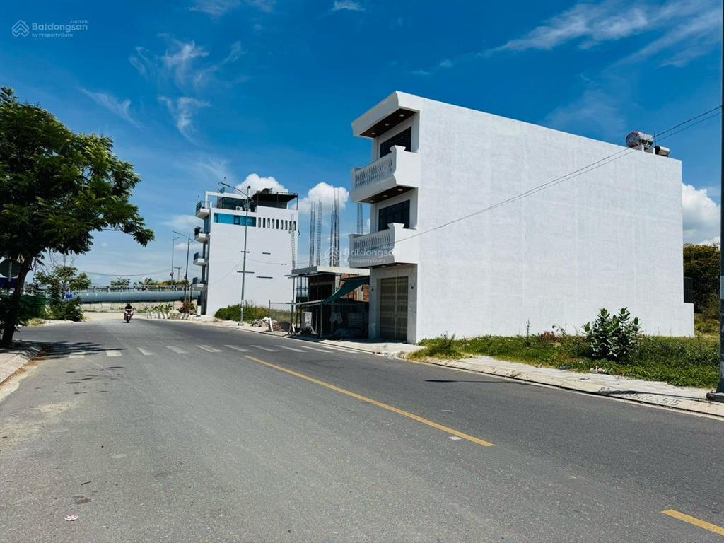 Một lô đất có sổ đường số 13  hà quang 2, lại rẽ hơn thị trường đến 700800triệu, đất tái định cư
