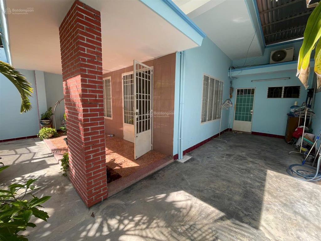 Bán đất có nhà cấp 4 trong trung tâm khu bàn cờ nha trang, mặt tiền đường nguyễn hữu huân